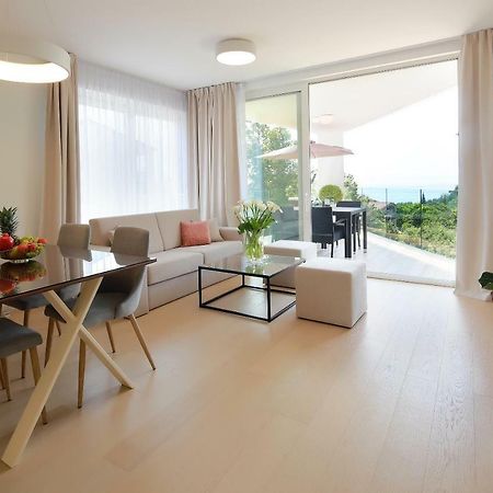 Modern Apartment Near The Sea Icici Bagian luar foto